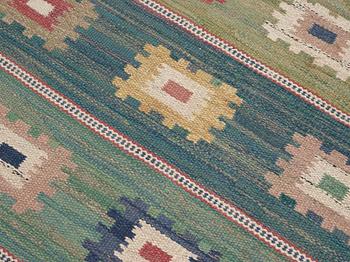 CARPET. "Grön äng". Flat weave. 248 x 208 cm. Signed MMF.