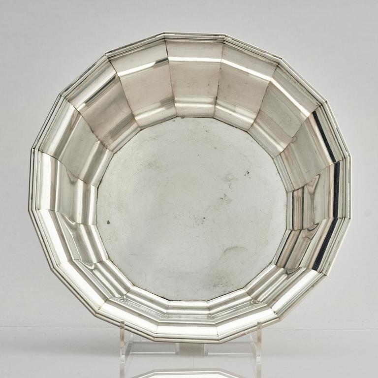 Wiwen Nilsson, a sterling silver bowl, Lund, Sweden 1966.
