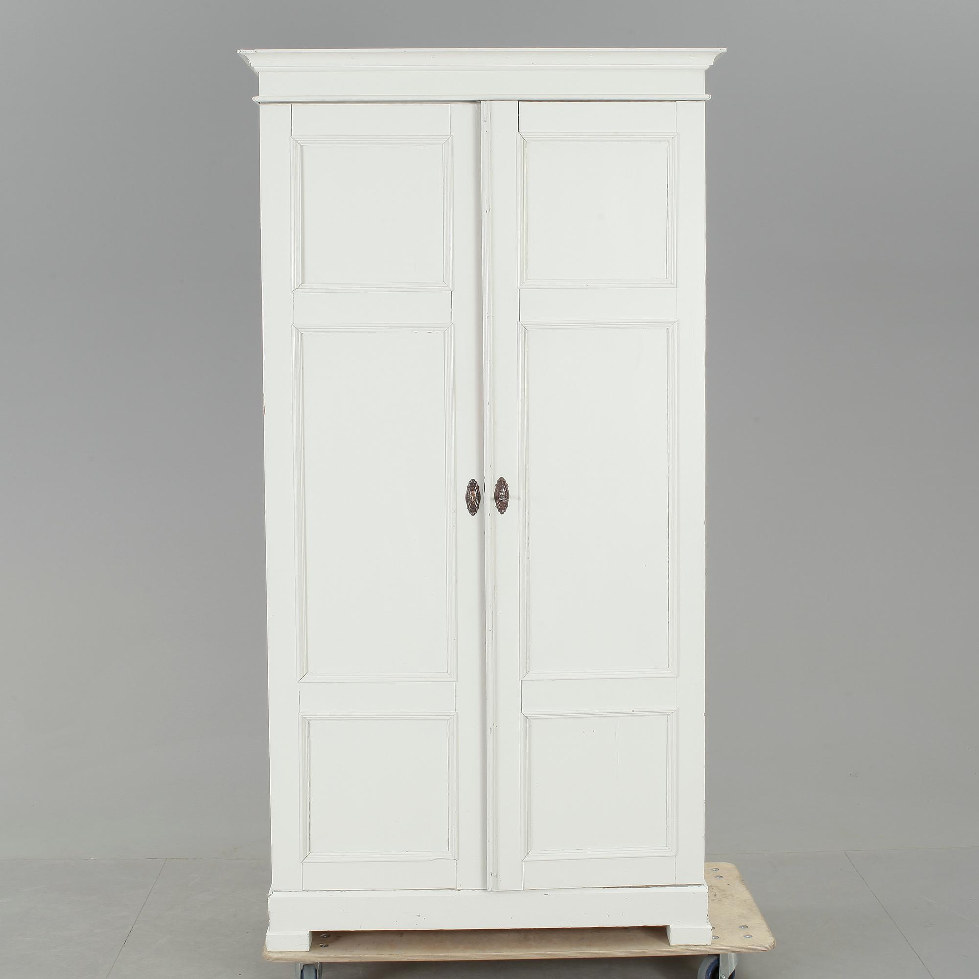 LINNESKÅP, 1800-tal.