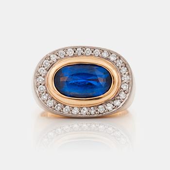 645. A sapphire and brilliant-cut diamond ring. Made by Gaudy, Stockholm 2000.