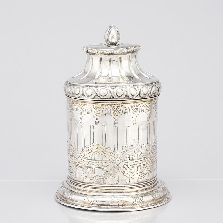 A Swedish 18th century silver tankard, possibly mark of Erik Löfgren (Umeå 1786-1796), 1786.