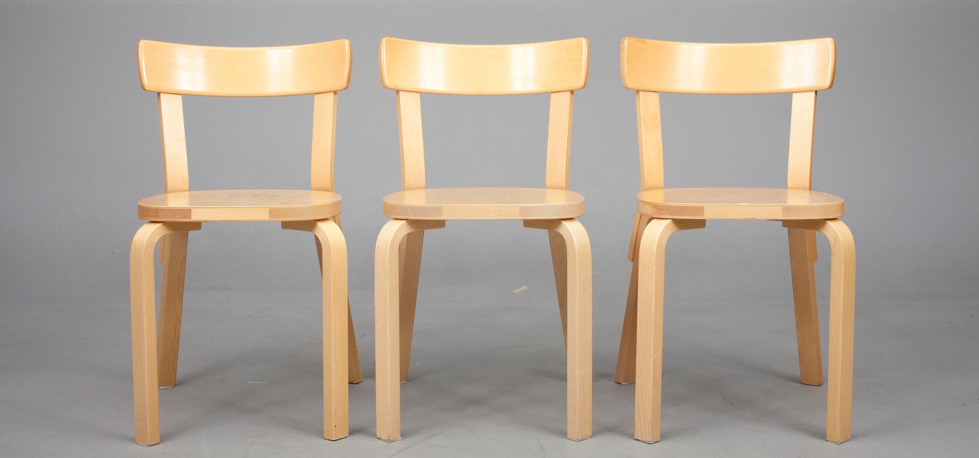 STOLAR 3 st, modell 68, Alvar Aalto, Artek. Formgiven 1935.