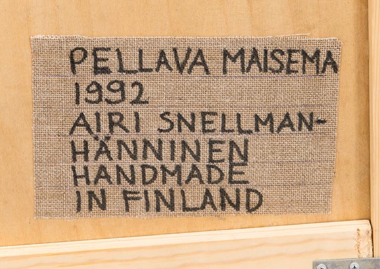 Airi Snellman-Hänninen, konsttextil, signerad  Airi Snellman-Hänninen 1992.