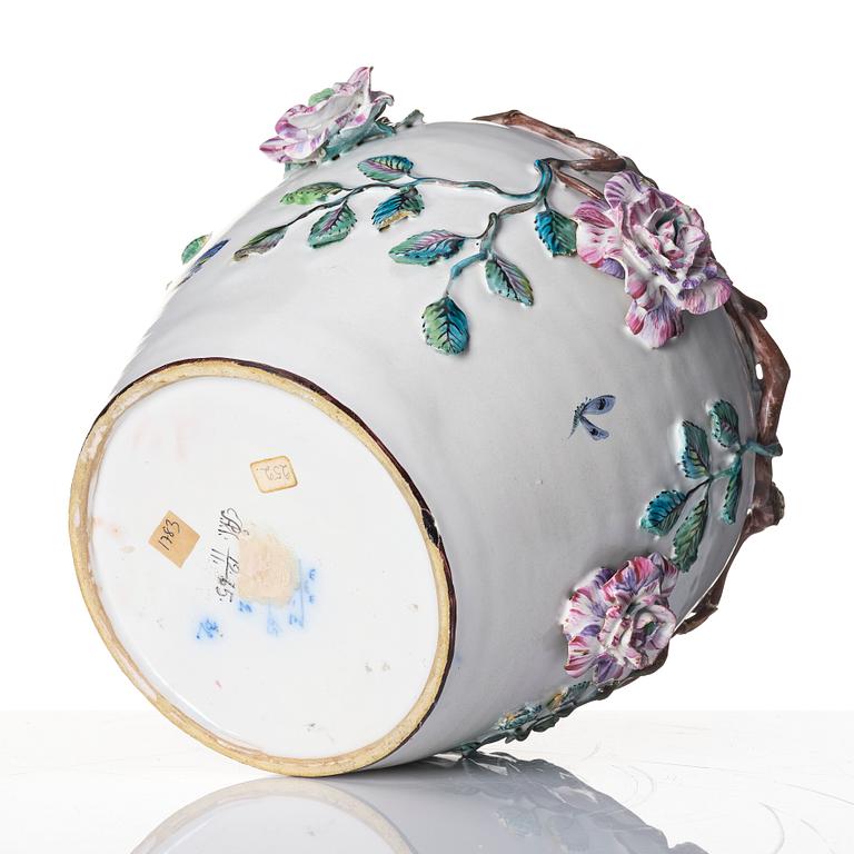 A large Swedish Marieberg faience jar with cover, dated 1765.