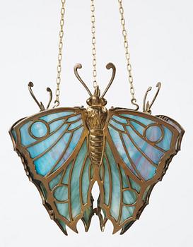 TAKLAMPA, jugend, glas och mässing, 1900-talets början. H 40.