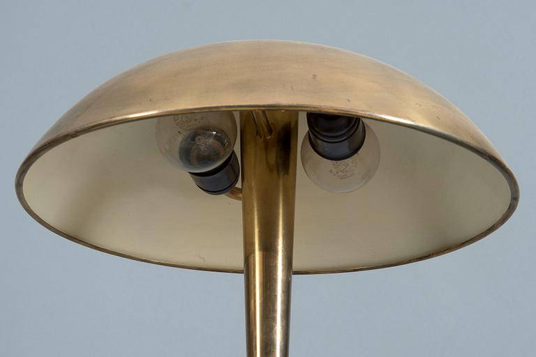 Paavo Tynell, BORDSLAMPA.