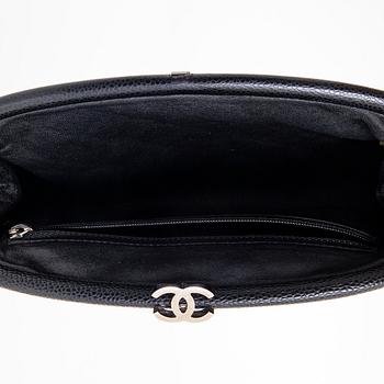 Chanel, A caviar leather clutch, 2006-2008.
