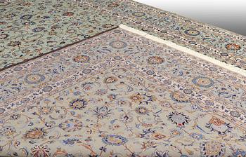 A carpet, Kashan, ca 590 x 418 cm.