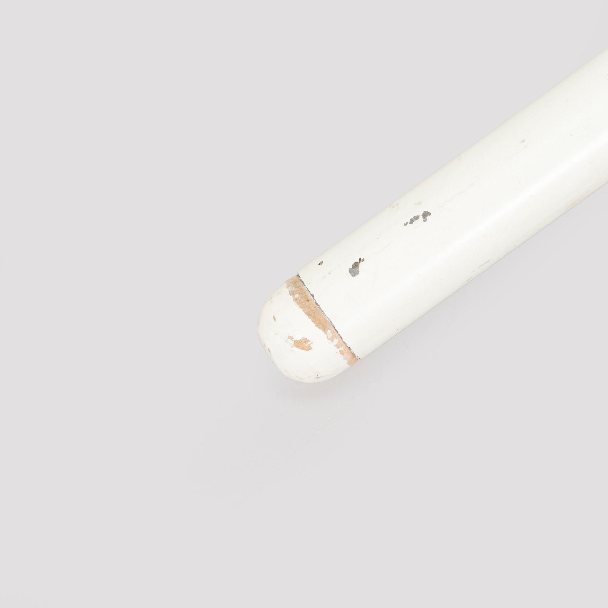 Anna-Maija Jaatinen, vaatenaulakko, "Clothes Tree", Artek. Malli muotoiltu 1964.