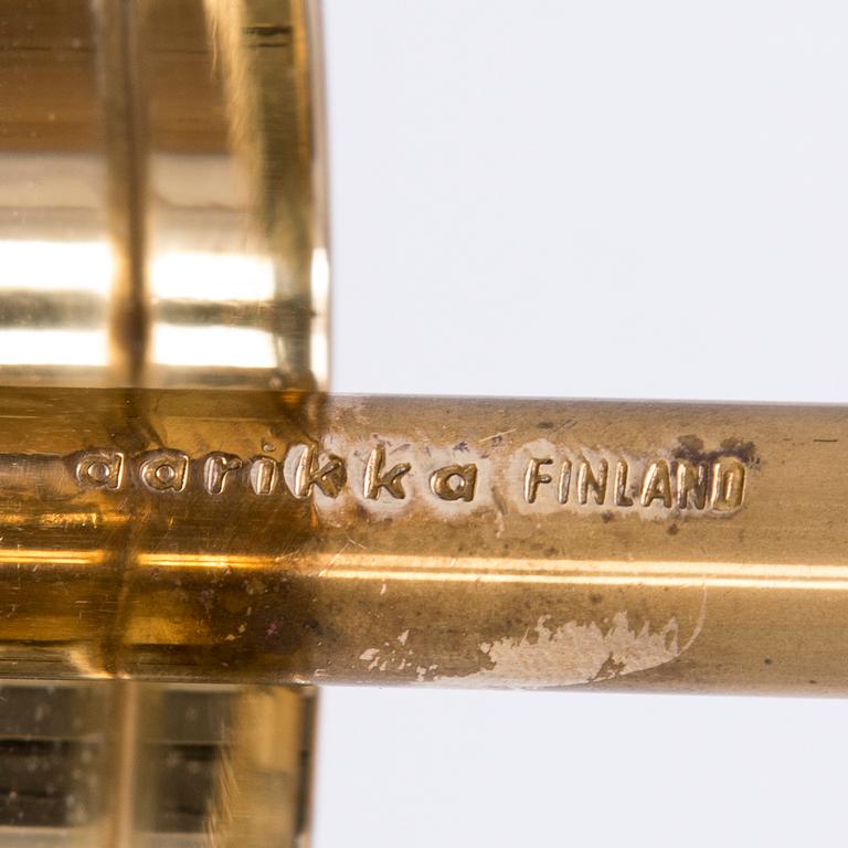 LJUSSTAKAR, ett par, mässing och glas, Aarikka, 1960-tal.