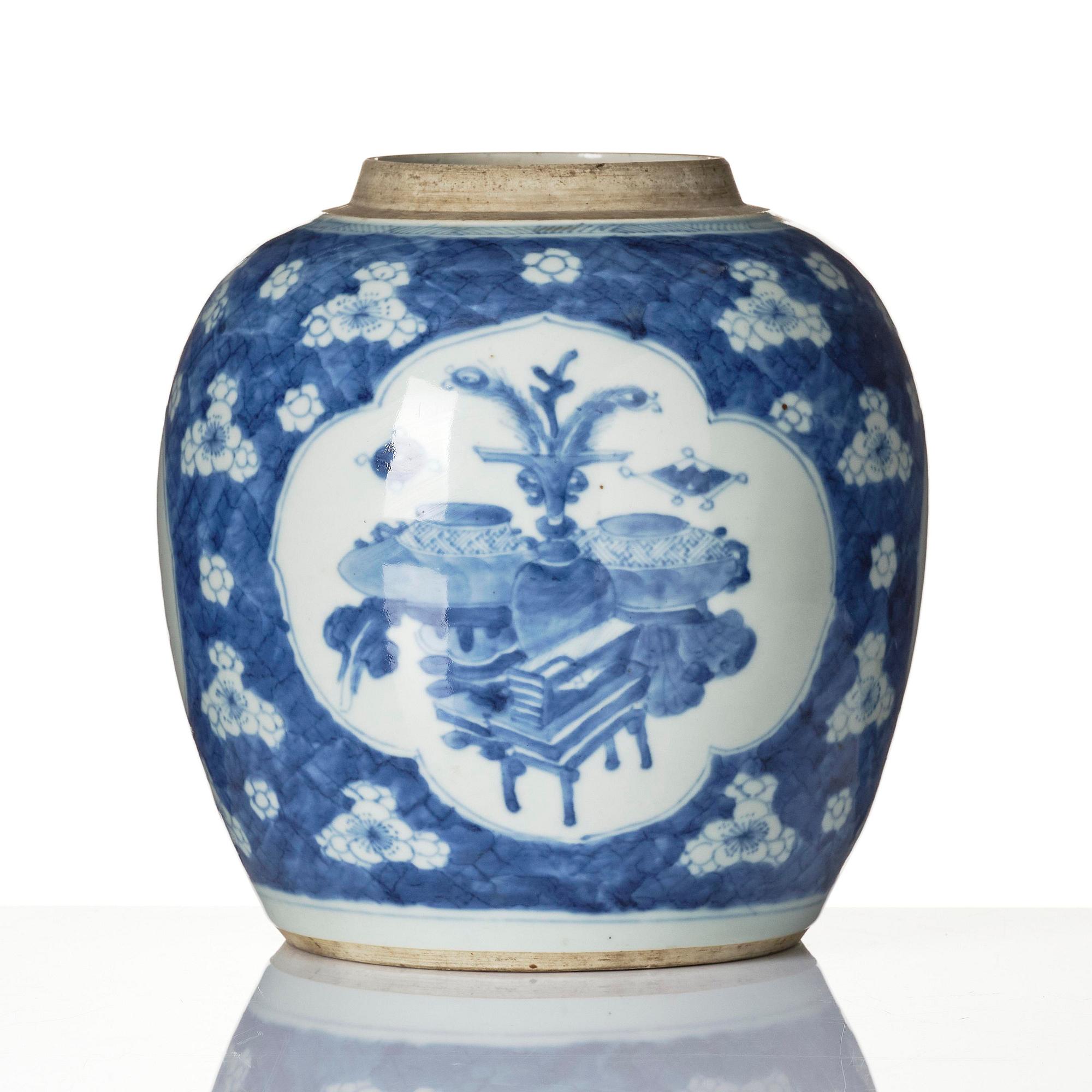 A blue and white jar, Qing dynasty, 18th century.