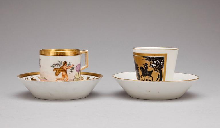 KAFFEKOPPAR MED FAT, 2 st, porslin, bla empire, Berlin, 1800-tal.