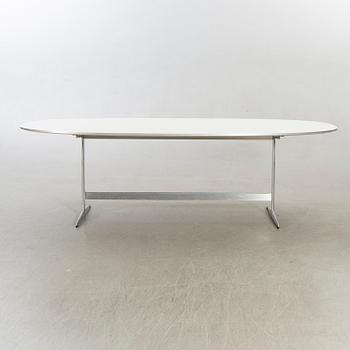 Bruno Mathsson & Piet Hein, bord "Superelips" för Fritz Hansen, licenstillverkat i Sverige 2007.