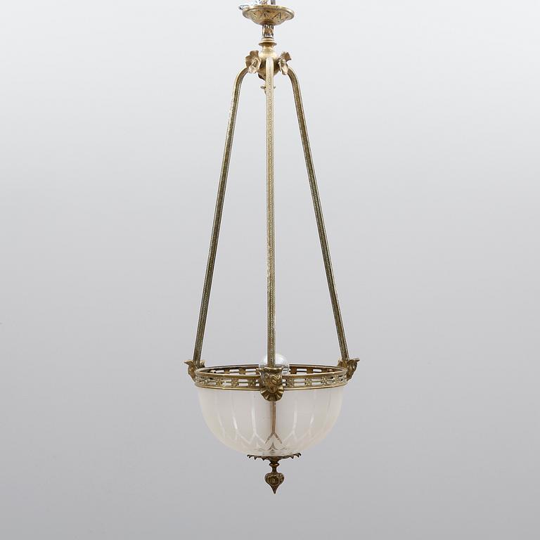 TAKLAMPA, sekelskiftet 1900. Höjd ca 90 cm.