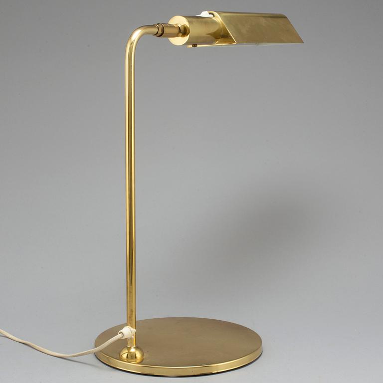 BORDSLAMPA, mässing, OMI, 1900-talets andra hälft.