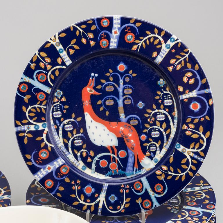 KLAUS HAAPANIEMI, servis, 22 dlr,  "Taika" Iittala Finland 2000-tal porslin.