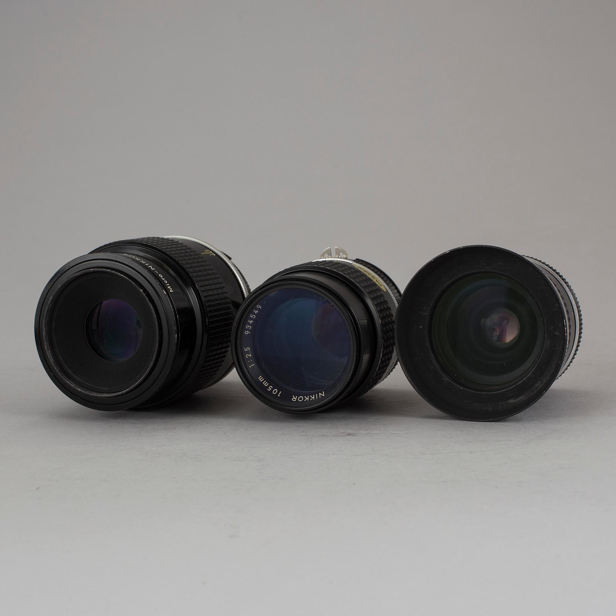 KAMERAOBJEKTIV, 3 st, Micro- Nikkor 105 1:4, Nikkor 35 mm 1:2 samt Nikkor 105 mm 1:2,5.