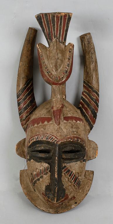 AFRIKANA, skuret och bemålat trä, sannolikt 1900-tal.