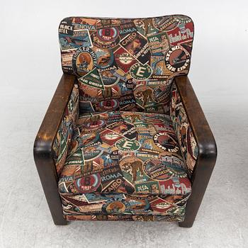 Armchairs, a pair, first half of the 20th century.