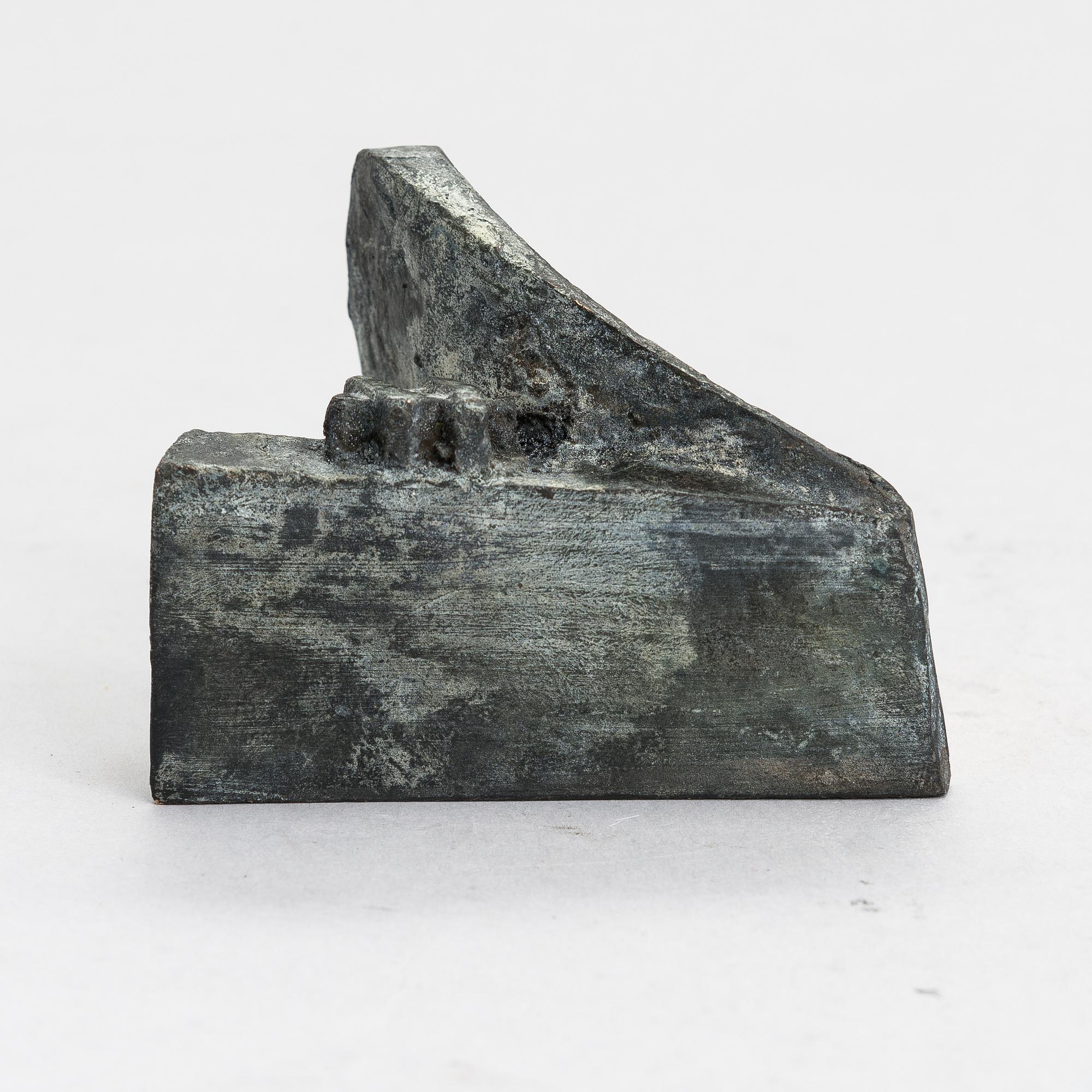 Kain Tapper, bronze, signed and dated -77.
