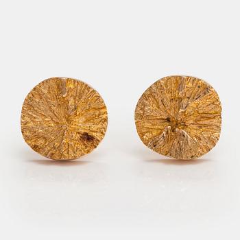 Björn Weckström, "Devil's wheel", a pair of 14K gold cufflinks. Lapponia 1970.