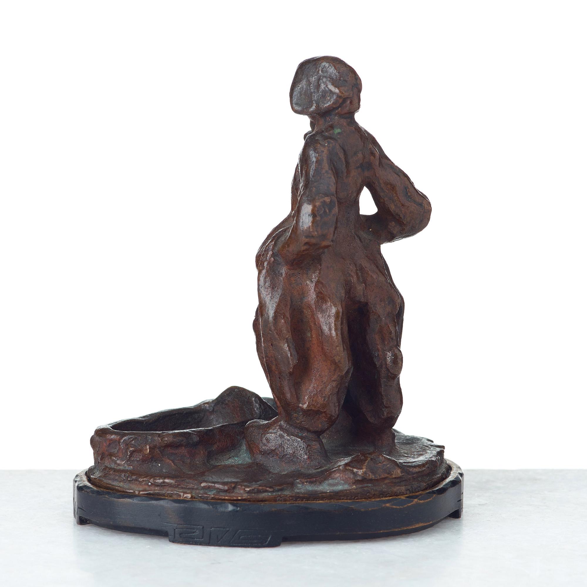 CARL MILLES, skulptur, "Holländsk fiskargubbe" (salt- och pepparkar).