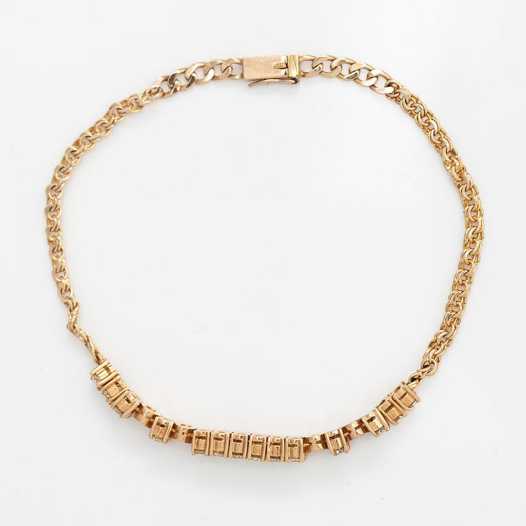 A 14K gold bracelet with diamonds ca. 1.50 ct in total.