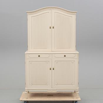 SKÅP, gustaviansk stil, 1900-talets mitt.