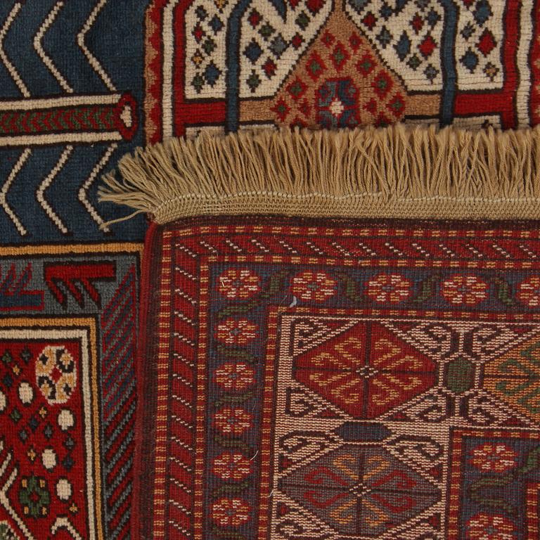 MATTA, semiantik, Shirvan, 210 x 150 cm.