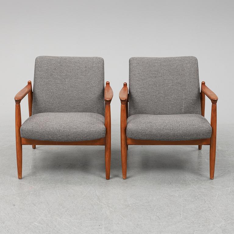 FÅTÖLJER, ett par, 1950/60-tal.