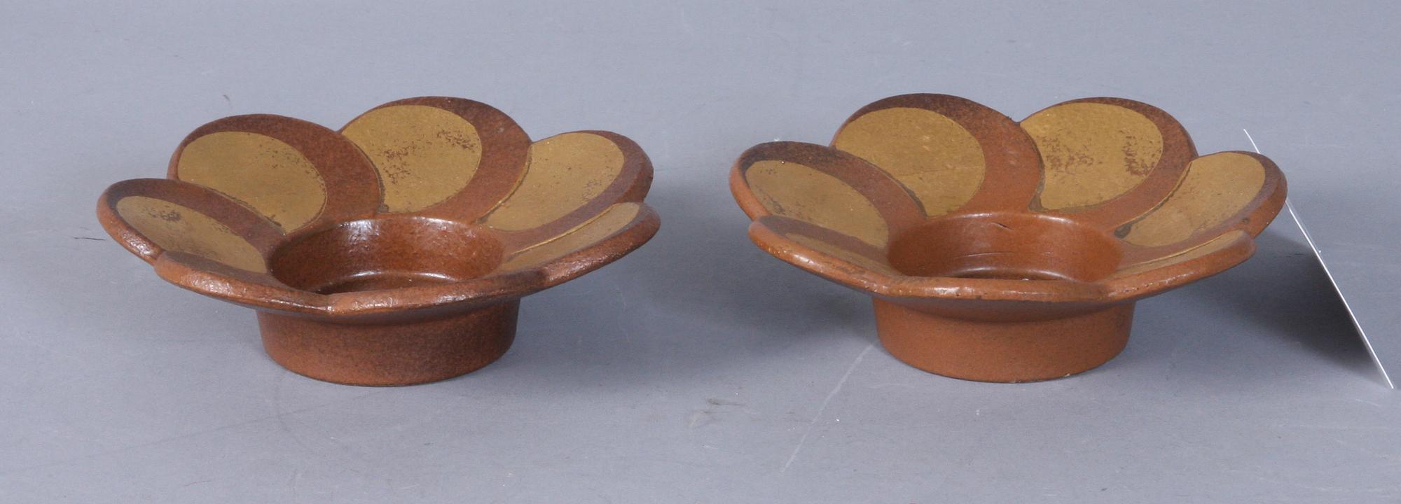LJUSSTAKAR, 2 st, stengods, "Blomljus" Lisa Larson.