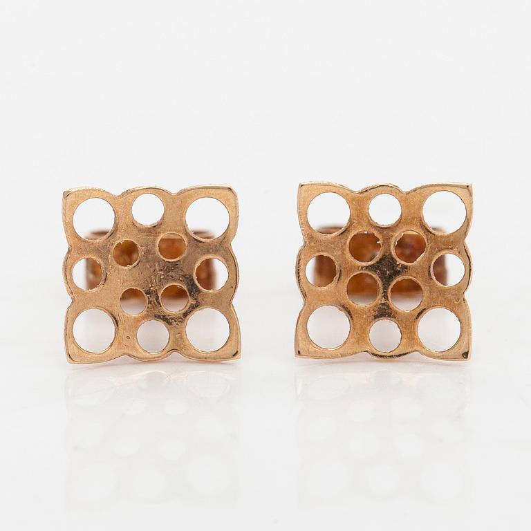 Liisa Vitali, earrings, a pair, 'Lace. in 14K gold.