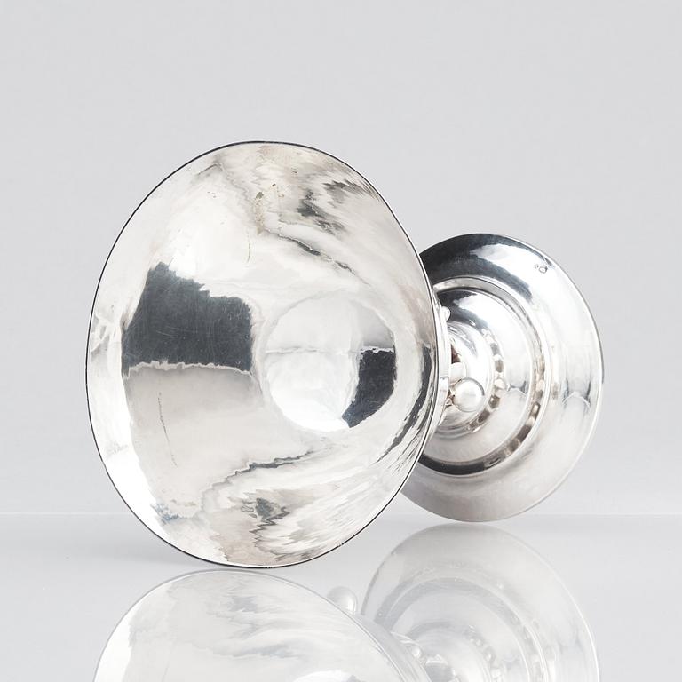 Georg Jensen, an 830/1000 silver bowl, Copenhagen 1918, design nr 17.