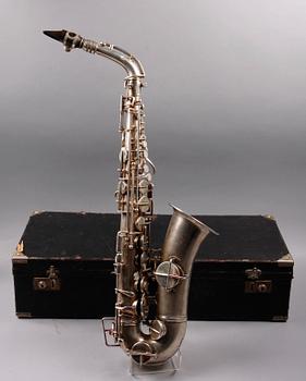 SAXOFON, vitmetall, Clou, troligen Frankrike, 1930-tal.