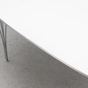 Bruno Mathsson & Piet Hein, a "Superellips" diing table, Fritz Hansen, Denmark, 2021.