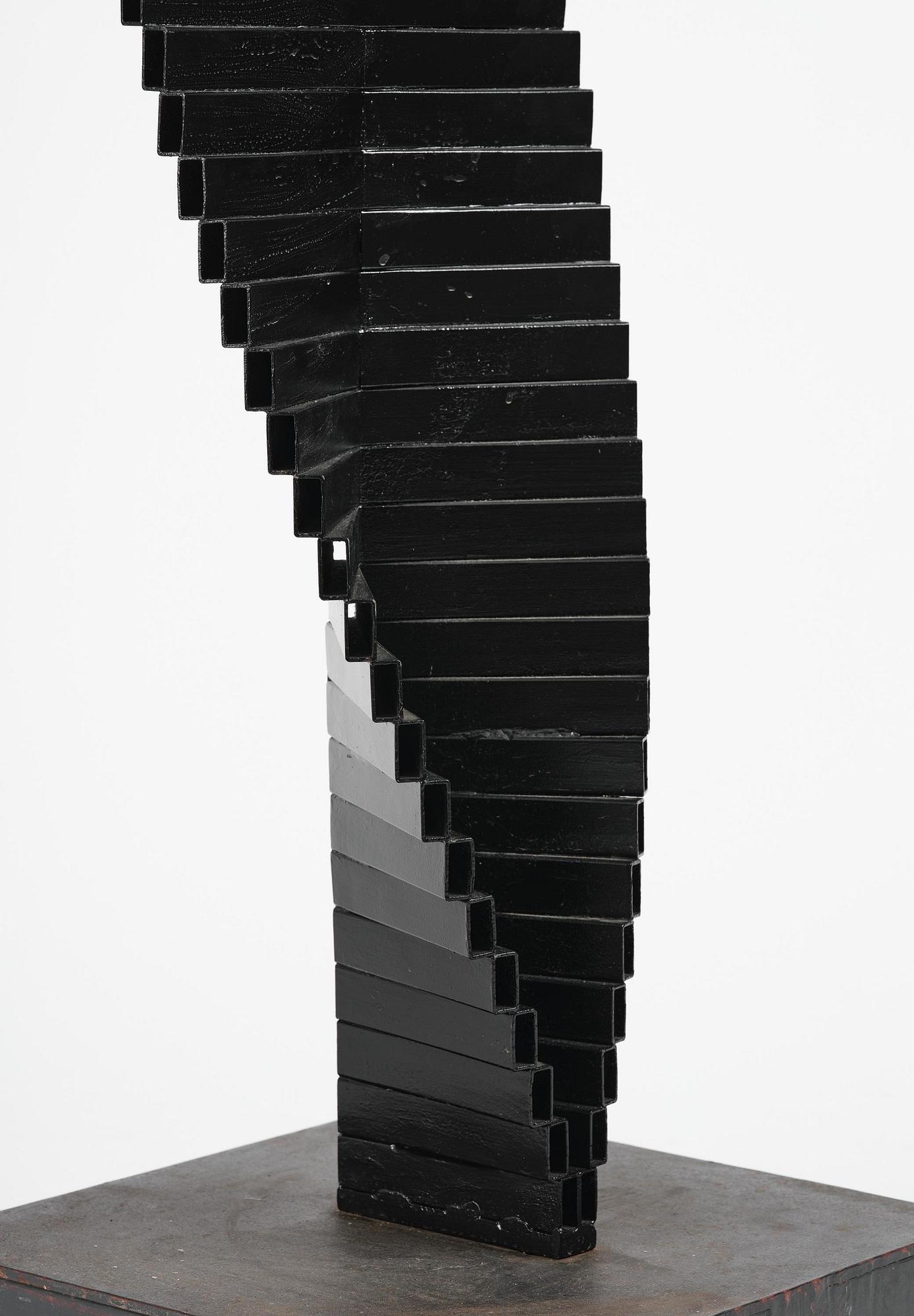 Arne Jones, "Yin-Yang II 1/2".