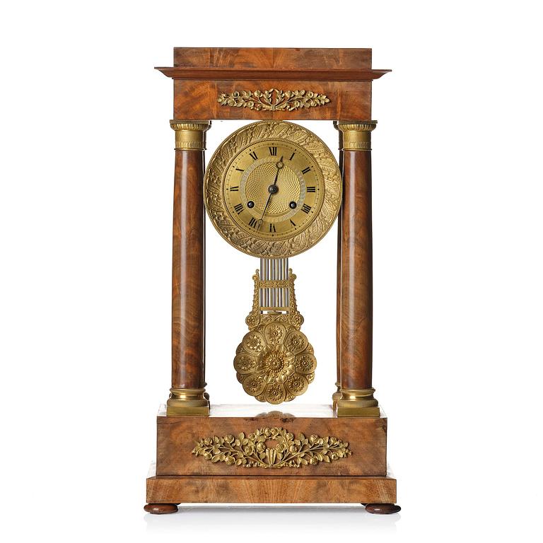 Bordspendyl. Frankrike, 1800-talets början, Empire.