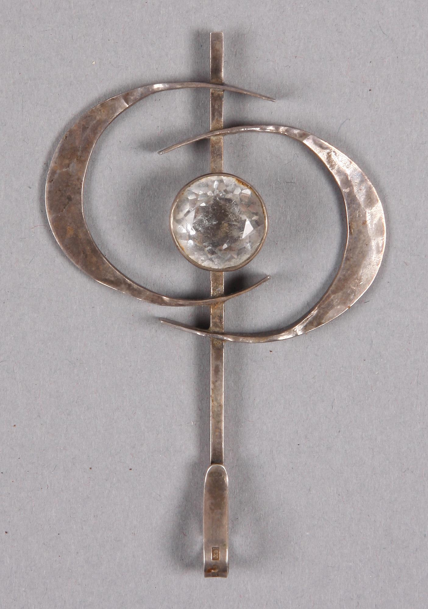 HÄNGE, silver och bergskristall, ESM, Vetlanda, 1972.