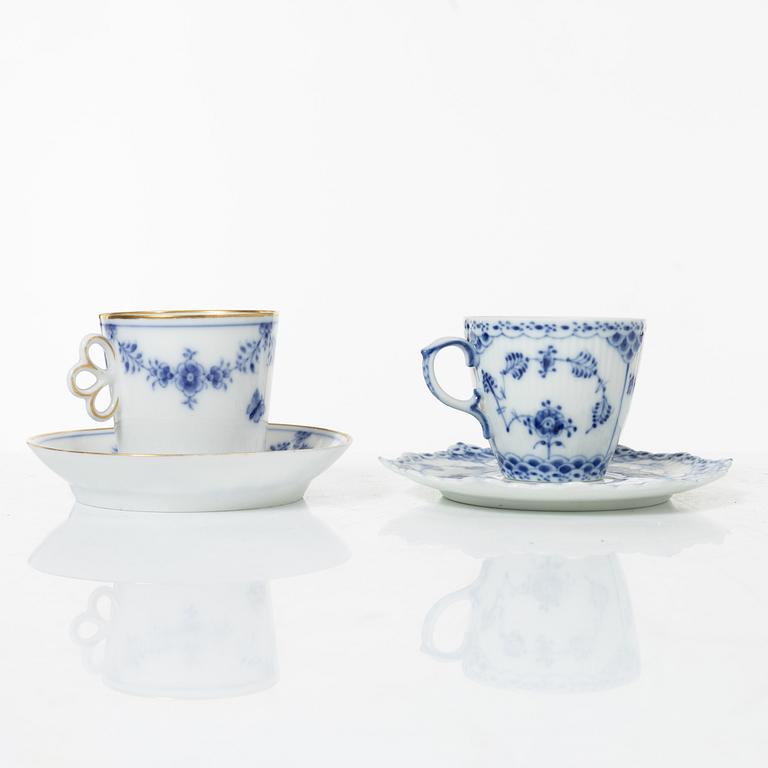 Royal Copenhagen 9 service pieces.