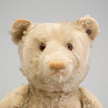 A Steiff teddybear, Germany, 1920s.