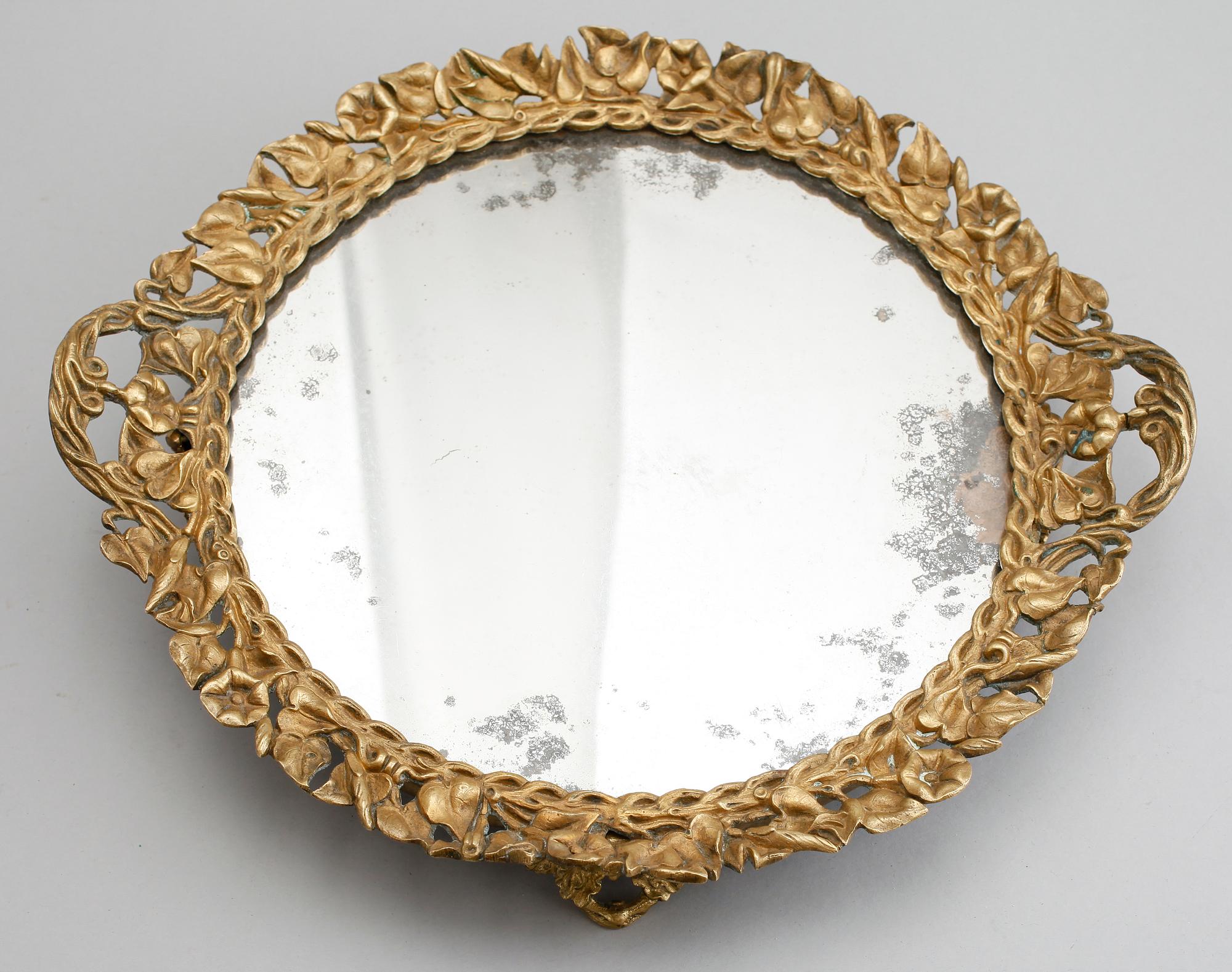 BORDSPLATEAU, förgylld mässing, 1800-tal.