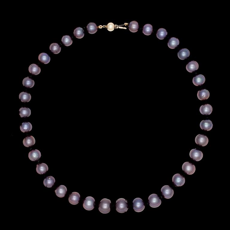 NECKLACE, cultured Tahiti pearls, 12,3-10,3 mm.