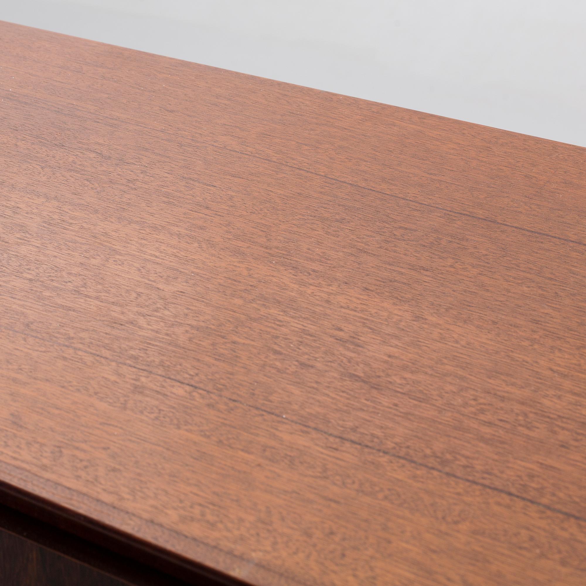 SIDEBOARD, 1960/70-tal. CITES-intyg.