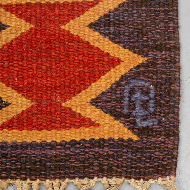 MATTO, flat weave, ca 199 x 137 cm, a signature, Sweden around the 1950's-60's.