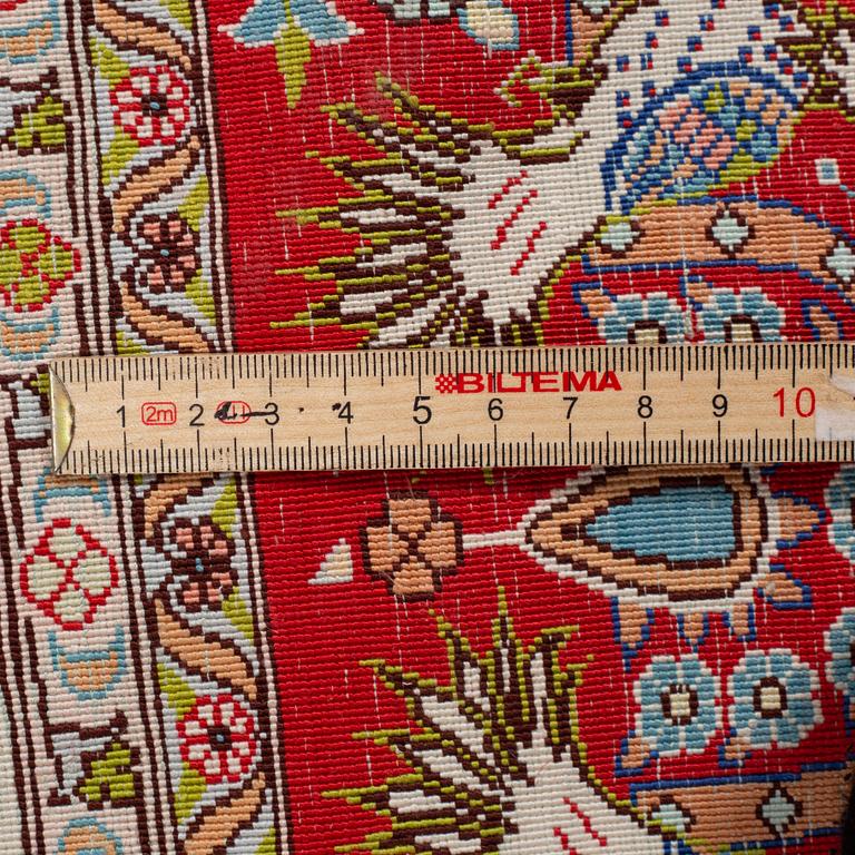 Matta, silke Hereke, ca 164 x 106 cm.