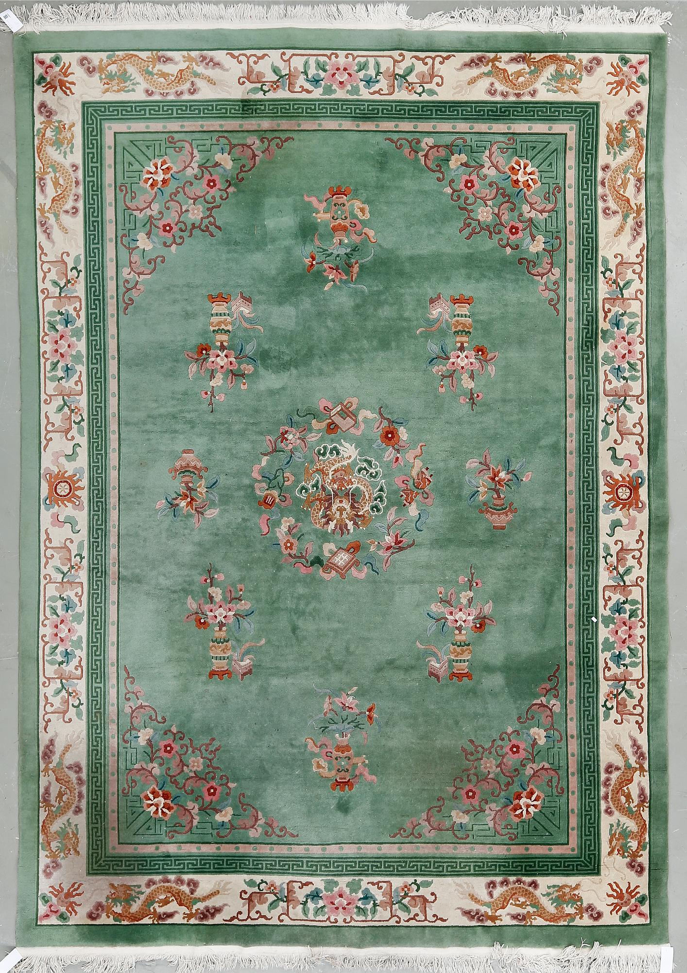 MATTA, Kina. Ca 340x238 cm.