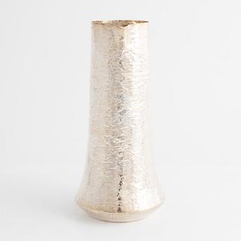 Tapio Wirkkala, a silver pitcher, Kultakeskus Oy, Hämeenlinna 1973.