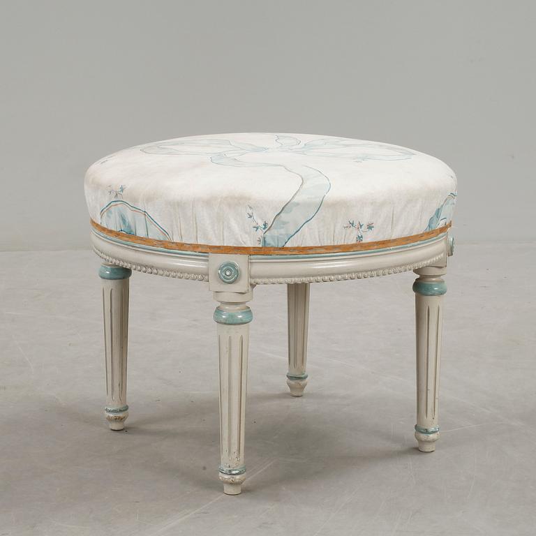 TABURETT, gustaviansk stil, 1900-tal.