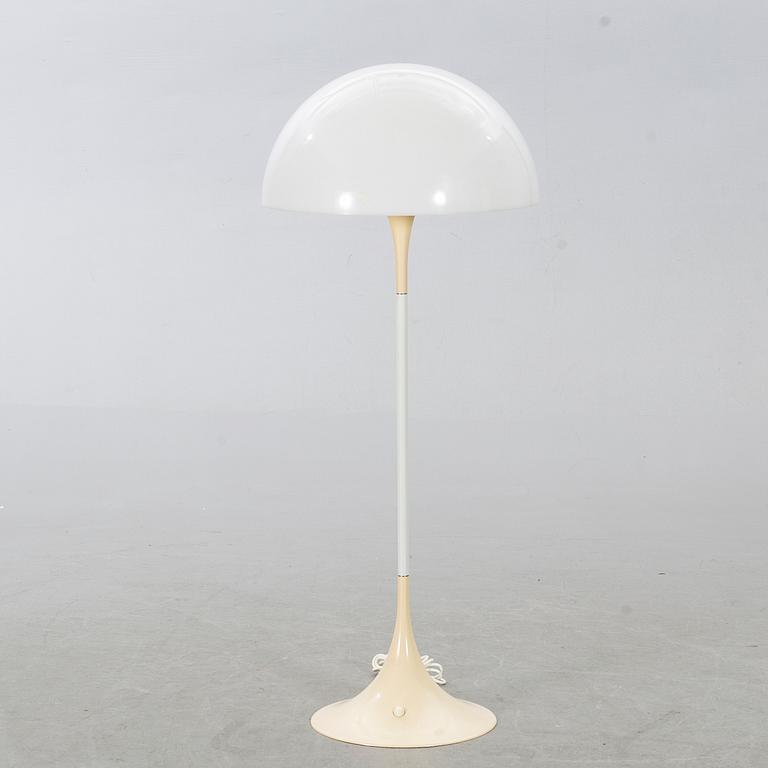 VERNER PANTON, a Pantella floor lamp.