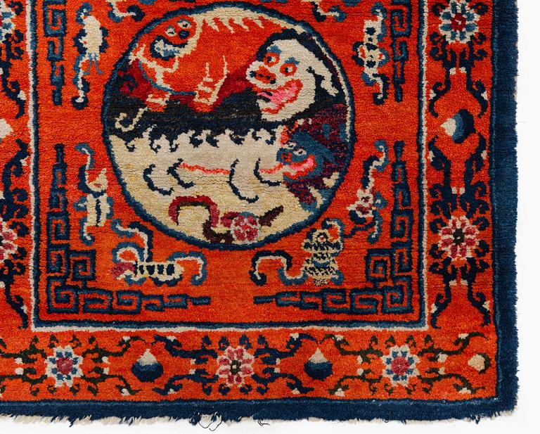 An antique Chinese runner, around 1900, 203x68 cm.